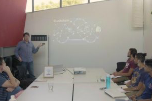 David Bosman Blockchain 101 workshop David Bosman delivering the Blockchain 101 workshop at Mum's Garage